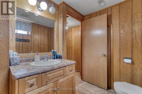 314 Strathcona Drive, Burlington, ON - Indoor Photo Showing Bathroom