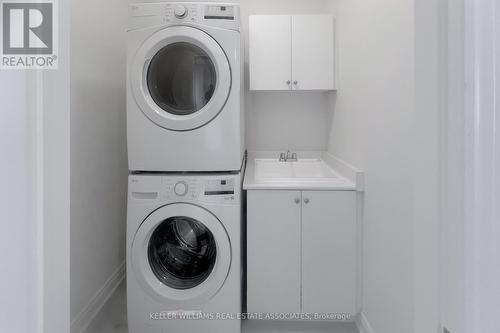 34 Attwater Drive E, Cambridge, ON - Indoor Photo Showing Laundry Room
