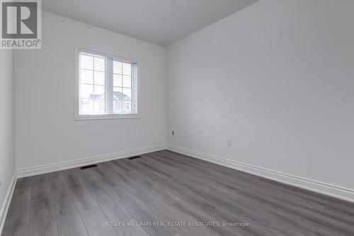 34 Attwater Drive E, Cambridge, ON - Indoor Photo Showing Other Room