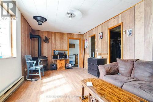 35 Fenel Road, Kawartha Lakes, ON - Indoor Photo Showing Other Room