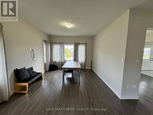 6313 Dores Drive, Niagara Falls, ON - Indoor Photo Showing Other Room