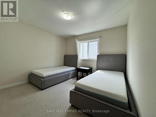6313 Dores Drive, Niagara Falls, ON - Indoor Photo Showing Bedroom