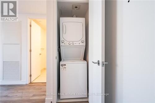 513 - 1 Jarvis Street, Hamilton, ON - Indoor Photo Showing Laundry Room