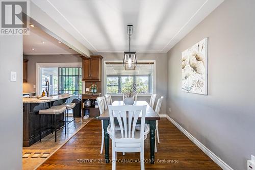 709 Galloway Crescent, London, ON - Indoor Photo Showing Dining Room