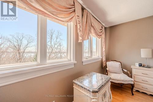 11 White Pine Place, Barrie, ON - Indoor