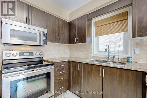 2502 Burnford Trail, Mississauga, ON - Indoor Photo Showing Kitchen With Double Sink