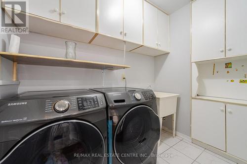 54 Lanewood Street, Brampton, ON - Indoor Photo Showing Laundry Room