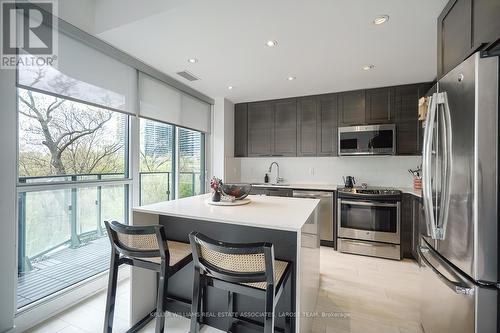 413 - 10 Park Lawn Road, Toronto, ON - Indoor Photo Showing Kitchen With Stainless Steel Kitchen With Upgraded Kitchen