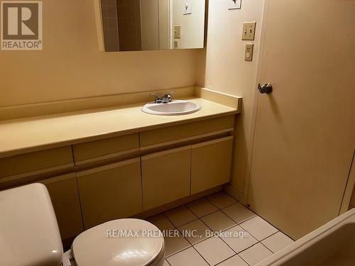 2908 - 1001 Bay Street, Toronto, ON - Indoor Photo Showing Bathroom