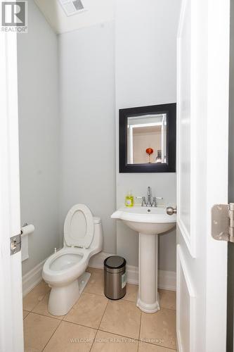 104 - 45 York Mills Road, Toronto, ON - Indoor Photo Showing Bathroom