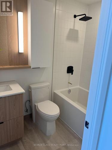 3311 - 5 Defries Street, Toronto, ON - Indoor Photo Showing Bathroom
