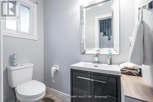 21 Carter Drive S, Brampton, ON - Indoor Photo Showing Bathroom