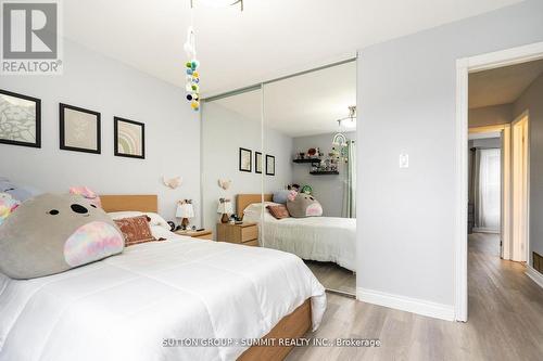 21 Carter Drive S, Brampton, ON - Indoor Photo Showing Bedroom