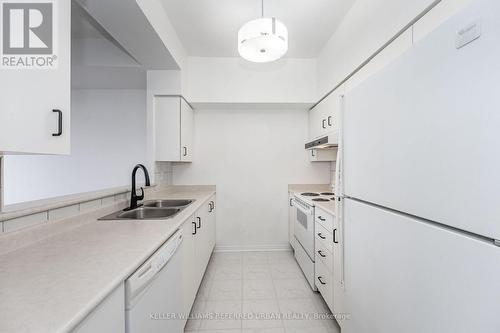 Ph 05 - 70 Mill Street, Toronto, ON - Indoor Photo Showing Kitchen With Double Sink