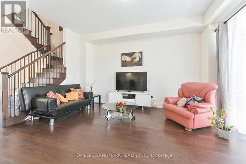 3 Cambray Road, Vaughan, ON - Indoor Photo Showing Living Room