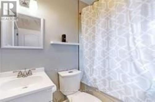 114 Cartier Crescent, Richmond Hill, ON - Indoor Photo Showing Bathroom