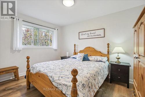 8039 Yonge Street, Innisfil, ON - Indoor Photo Showing Bedroom