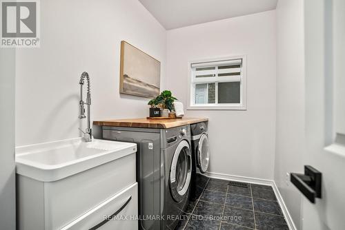 32 Harkness Drive, Whitby, ON - Indoor Photo Showing Laundry Room