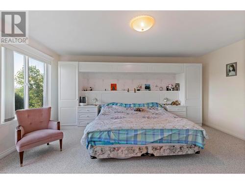 750 Douglas Road, West Kelowna, BC - Indoor Photo Showing Bedroom