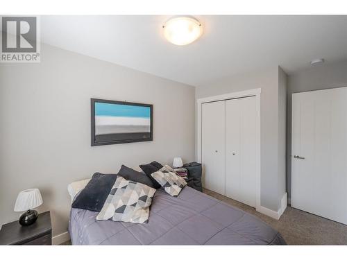 1115 Holden Road Unit# 132, Penticton, BC - Indoor Photo Showing Bedroom