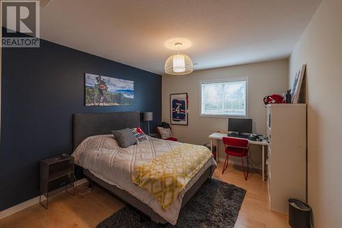 144 Vancouver Place, Penticton, BC - Indoor Photo Showing Bedroom