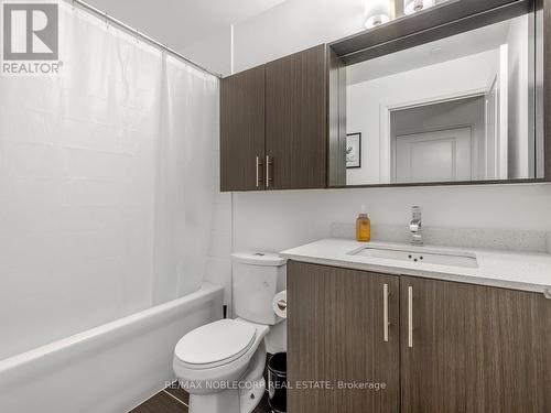 218 - 3600 Highway 7, Vaughan, ON - Indoor Photo Showing Bathroom