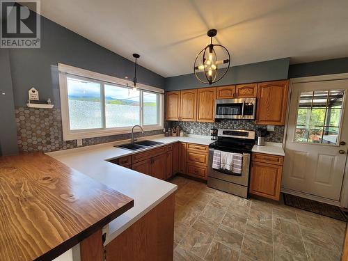 4901 Straume Avenue, Terrace, BC - Indoor Photo Showing Kitchen With Double Sink
