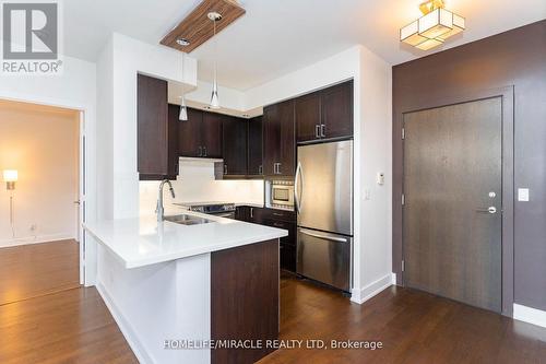 406 - 28 Linden Street, Toronto, ON - Indoor Photo Showing Kitchen With Double Sink