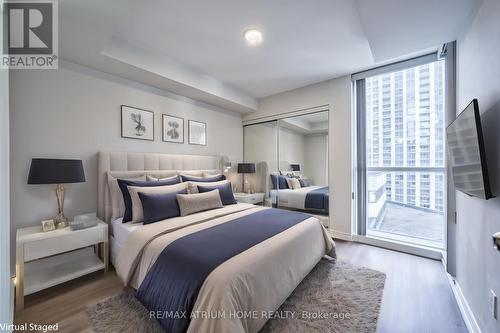 1502 - 801 Bay Street, Toronto, ON - Indoor Photo Showing Bedroom