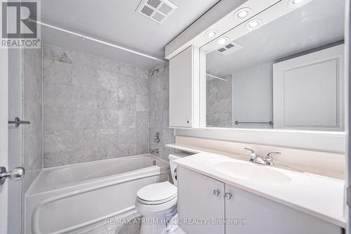1502 - 801 Bay Street, Toronto, ON - Indoor Photo Showing Bathroom