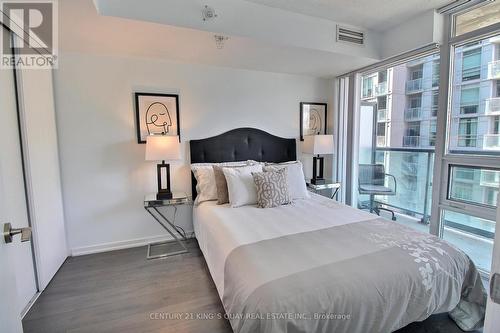 1218W - 36 Lisgar Street, Toronto, ON - Indoor Photo Showing Bedroom