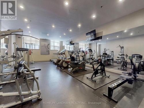 518 - 438 Richmond Street W, Toronto, ON - Indoor Photo Showing Gym Room
