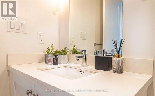 602 - 9 Stollery Pond Crescent, Markham, ON - Indoor Photo Showing Bathroom