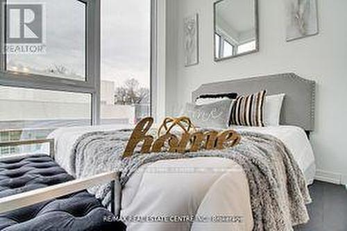 211 - 2020 Bathurst Street S, Toronto, ON - Indoor Photo Showing Bedroom