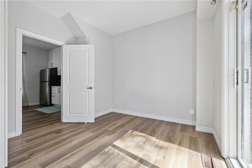 325 Robert Street|Unit #Main, Hamilton, ON - Indoor Photo Showing Other Room