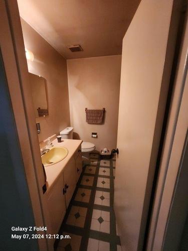 5153 Banting Court, Burlington, ON - Indoor Photo Showing Bathroom