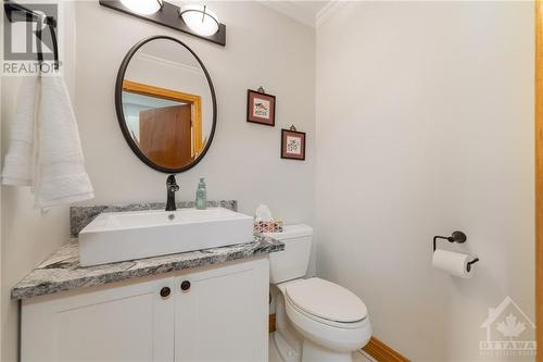 1085 Moffatt Drive, Cumberland, ON - Indoor Photo Showing Bathroom