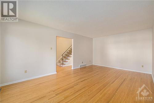 56 Wedgewood Crescent, Ottawa, ON - Indoor Photo Showing Other Room