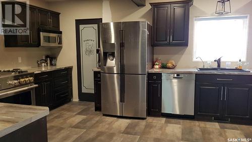 Stockholm Acreage, Fertile Belt Rm No. 183, SK - Indoor Photo Showing Kitchen With Double Sink With Upgraded Kitchen