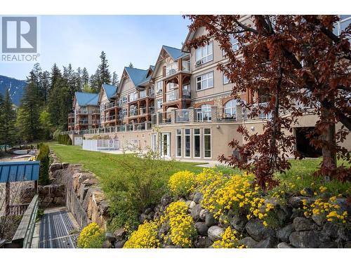 550 Rainbow Drive Unit# 305, Kaslo, BC - Outdoor With Balcony