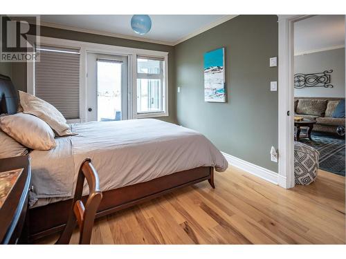 550 Rainbow Drive Unit# 305, Kaslo, BC - Indoor Photo Showing Bedroom