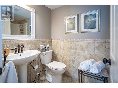 550 Rainbow Drive Unit# 305, Kaslo, BC - Indoor Photo Showing Bathroom