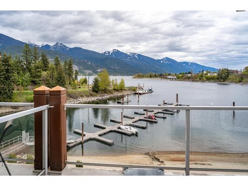 305 - 550 Rainbow Drive, Kaslo, BC - Outdoor With Body Of Water With Balcony With View