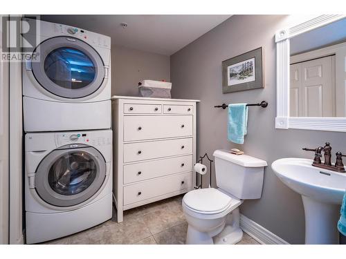 550 Rainbow Drive Unit# 305, Kaslo, BC - Indoor Photo Showing Laundry Room