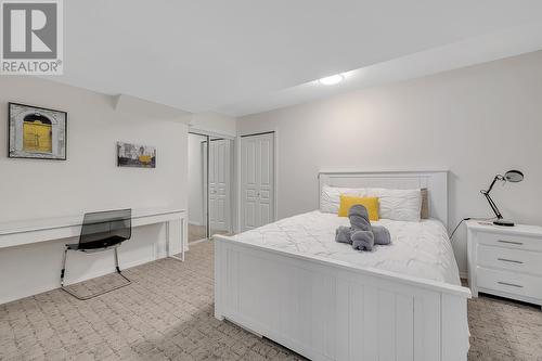 3037 Quail Crescent, Kelowna, BC - Indoor Photo Showing Bedroom