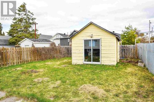 176 Elm St N, Timmins, ON - Outdoor