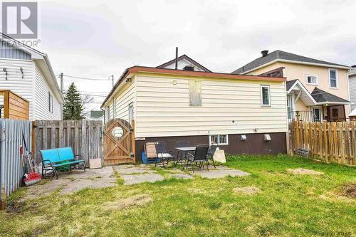 176 Elm St N, Timmins, ON - Outdoor With Exterior