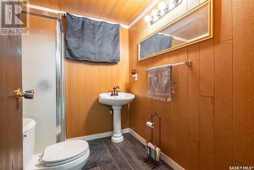 10 2Nd Avenue N, Martensville, SK - Indoor Photo Showing Bathroom