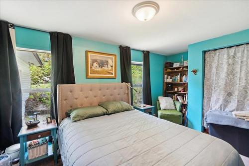 1169 Marshall Road, Castlegar, BC - Indoor Photo Showing Bedroom
