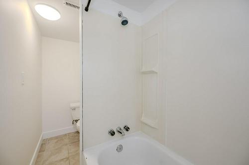 44 Currie Street, St. Catharines, ON - Indoor Photo Showing Bathroom